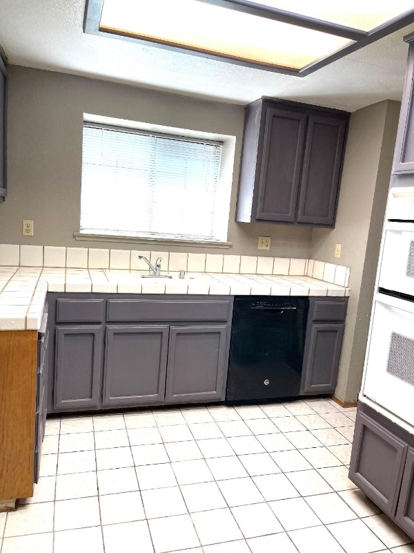 Building Photo - 912 Mandana Ct