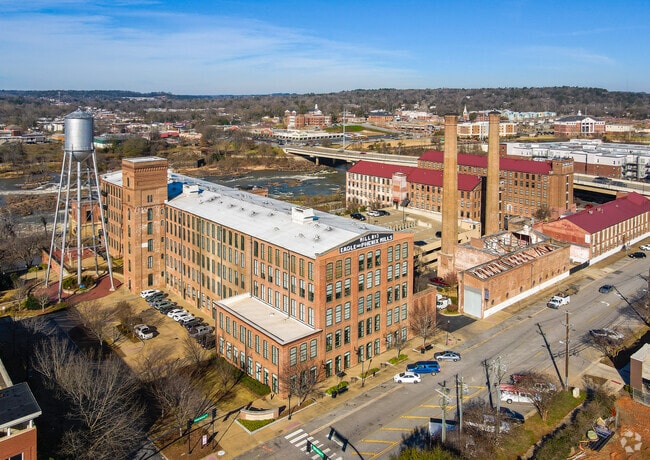 Building Photo - Eagle & Phenix