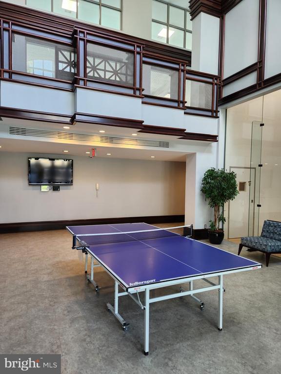 Building Photo - 5809 Nicholson Ln