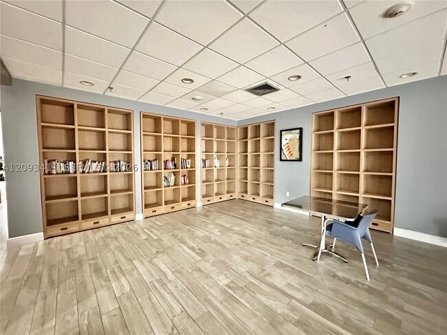Building Photo - 850 N Miami Ave