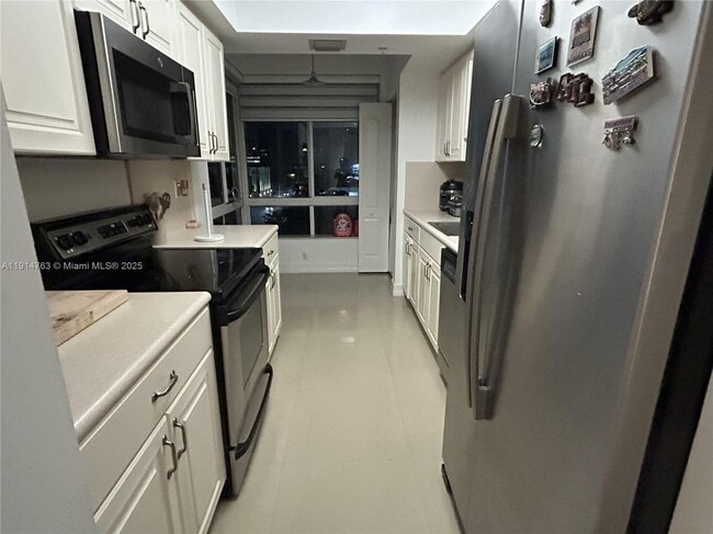 Building Photo - 2501 Douglas Rd