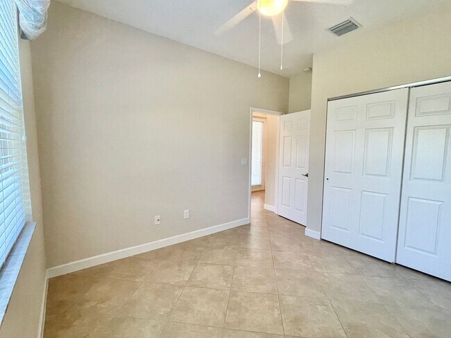 Building Photo - 3+ Bedroom quality built home in desirable...