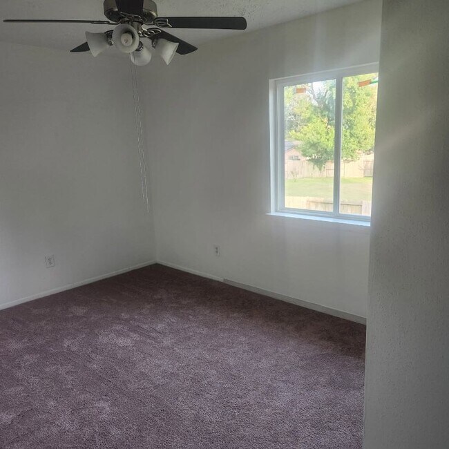 Building Photo - 8502 Riverside Walk Ln