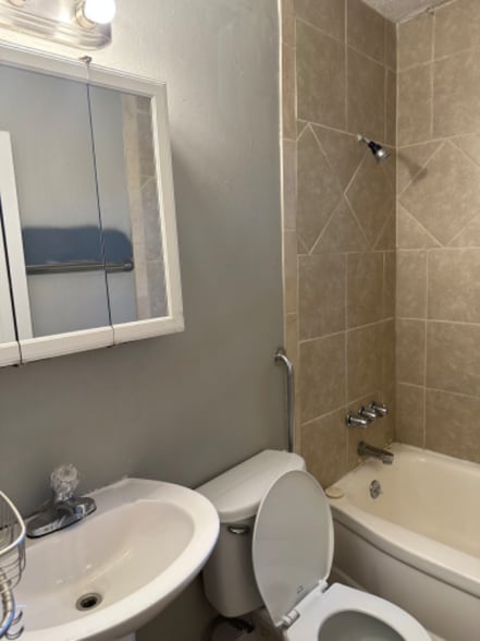 Building Photo - 346 S Skyline Dr