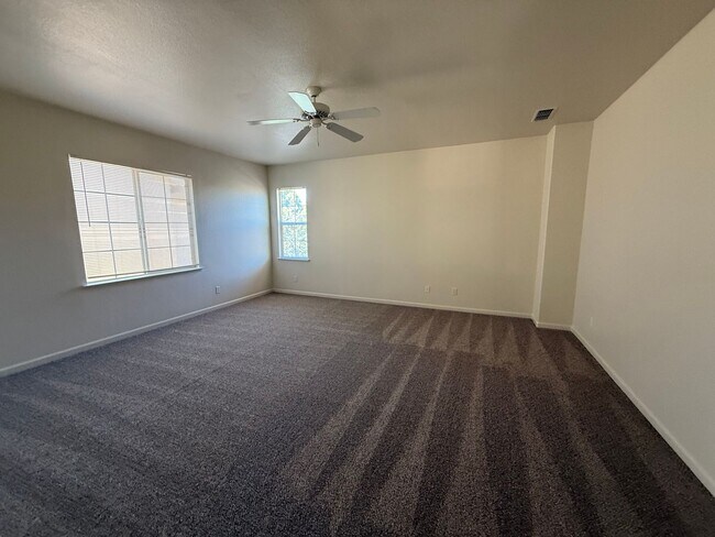 Building Photo - 3588 Silverwood Rd