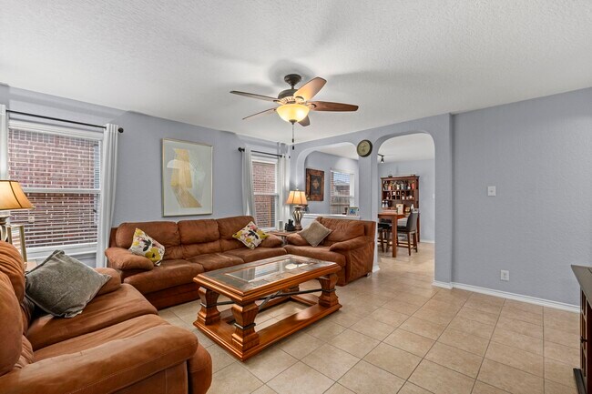 Building Photo - 9426 Palomino Path