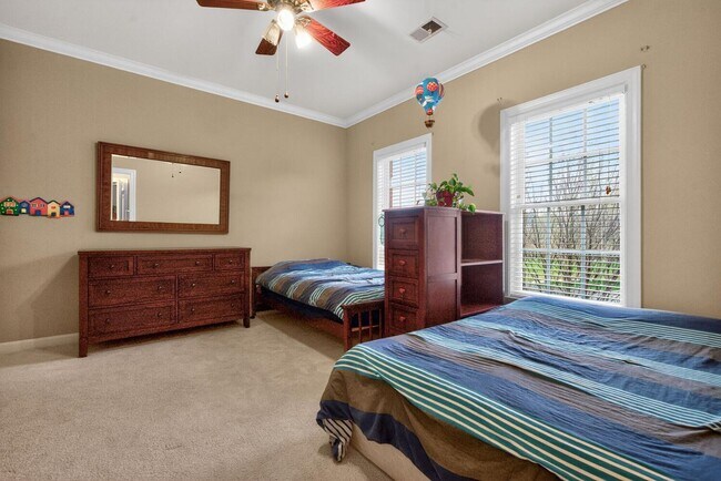 Building Photo - 401 Hilton Head Ct