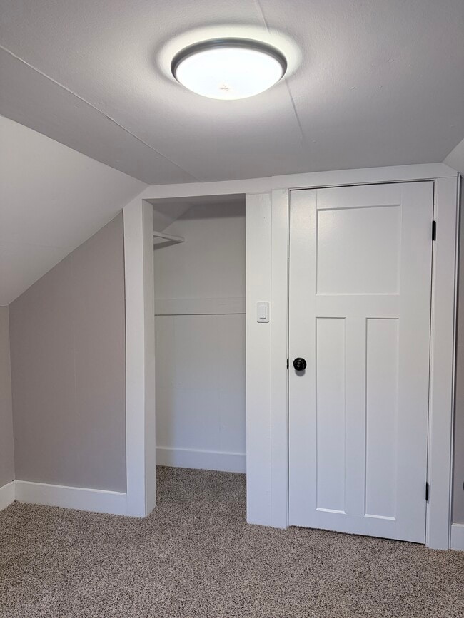 Building Photo - 34 Bakerdale Rd