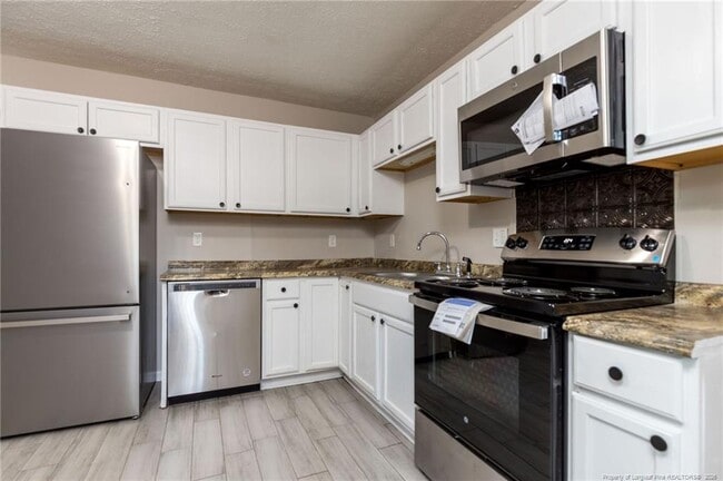 Building Photo - 2243 Delta Dr