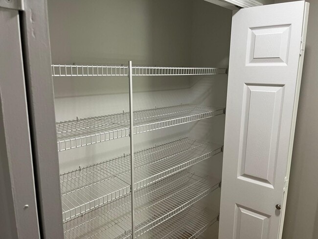 Building Photo - 1918 Turtle Creek Pl