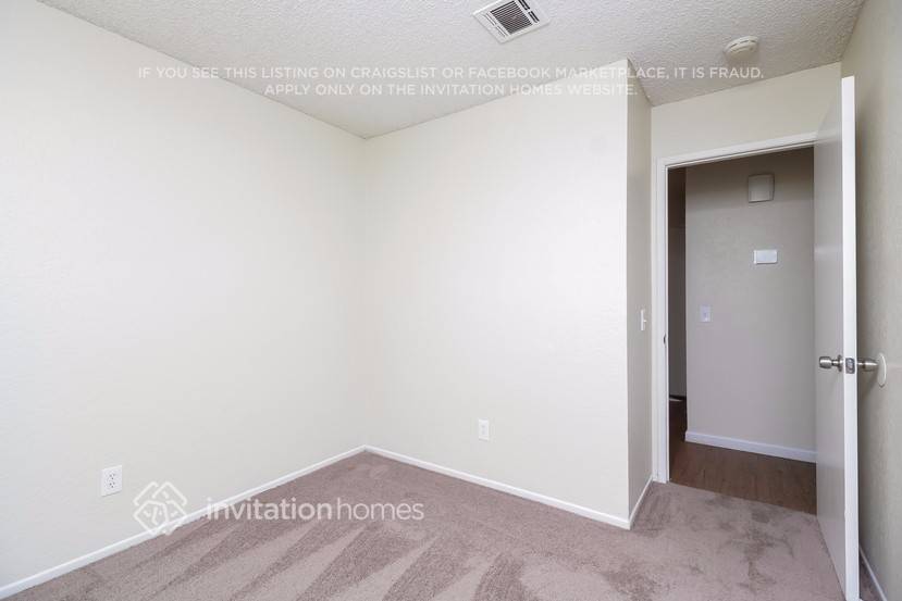 Building Photo - 14310 Agave St