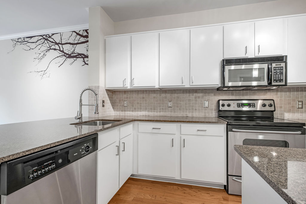 Beautiful Granite counters - 1803 Broadway