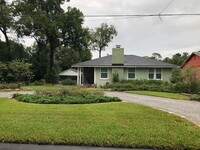 Building Photo - Cute 2 Bedroom Home in San Marco