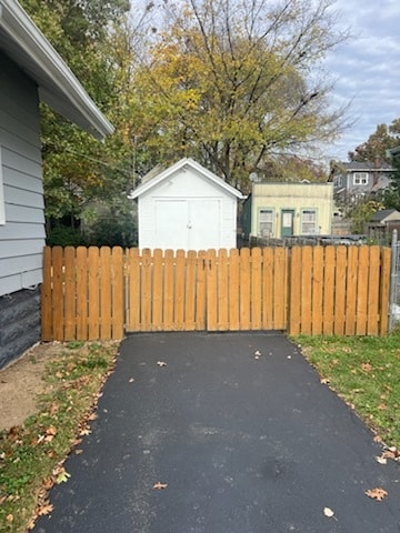 Building Photo - 3132 Mapleleaf Ave