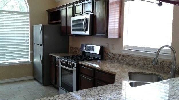 Building Photo - 4748 Bracken Dr