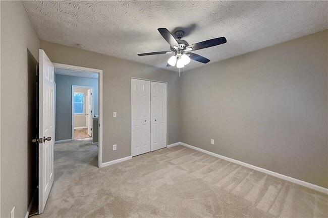 Building Photo - 2981 Sutton Glen