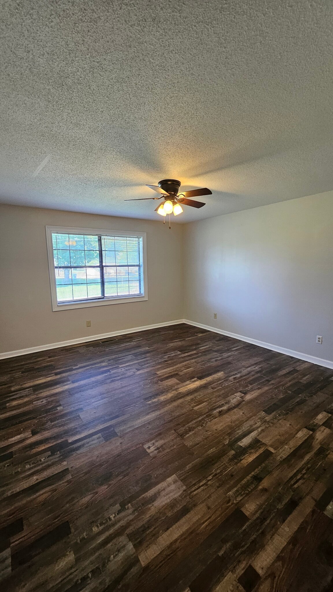 Building Photo - 2845 Vance Dr NW