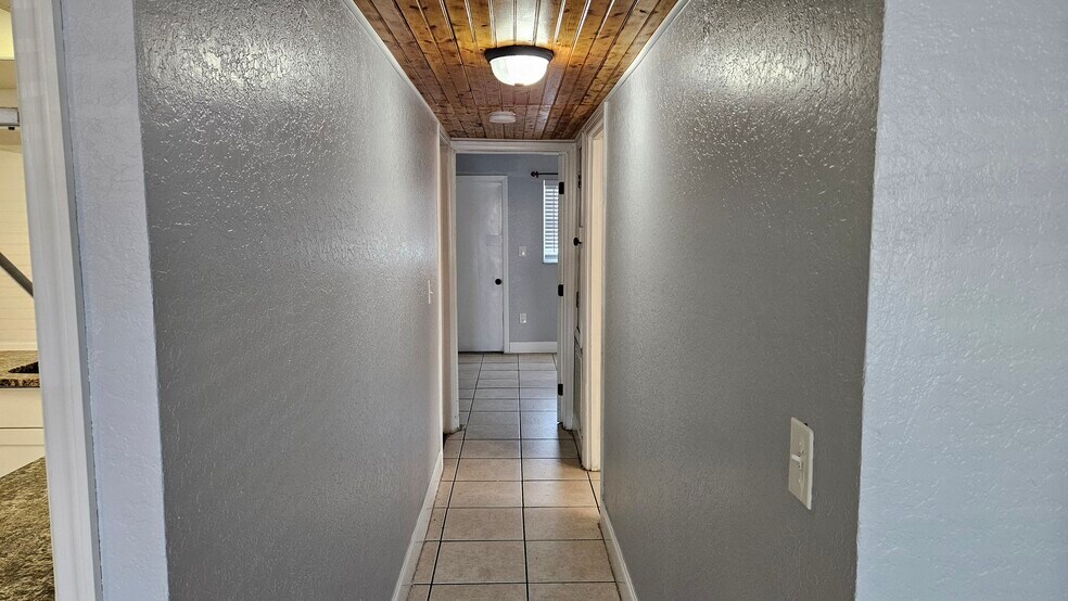 Hallway - 309 Avanda Ct