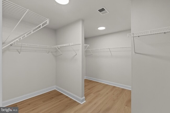 Building Photo - 9724 Centennial Meadows Ln