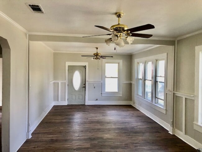 Building Photo - $500 OFF FIRST MONTH'S RENT-COMPLETE REMODEL-NORTH SHREVEPORT-BLANCHARD AREA