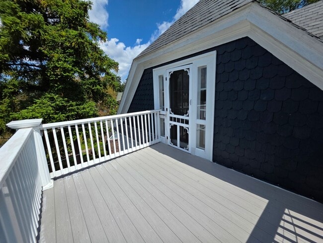 Building Photo - 132 Orleans Cir