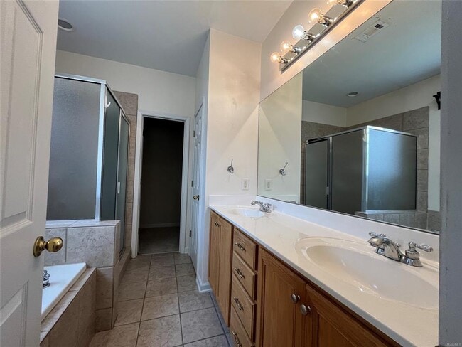 Building Photo - 8309 Grayson Grove