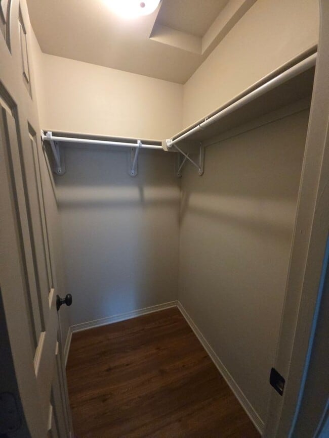 Building Photo - 224 E N St