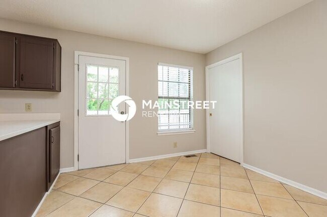 Building Photo - 4 Bedroom Pet-Friendly Home in GOODLETTSVILLE, TN with Main Street Renewal