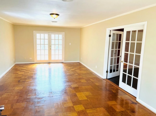 Building Photo - 3120 Guymar Rd