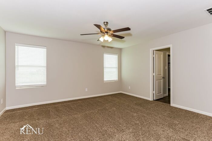 Building Photo - 6003 Mojave Dr