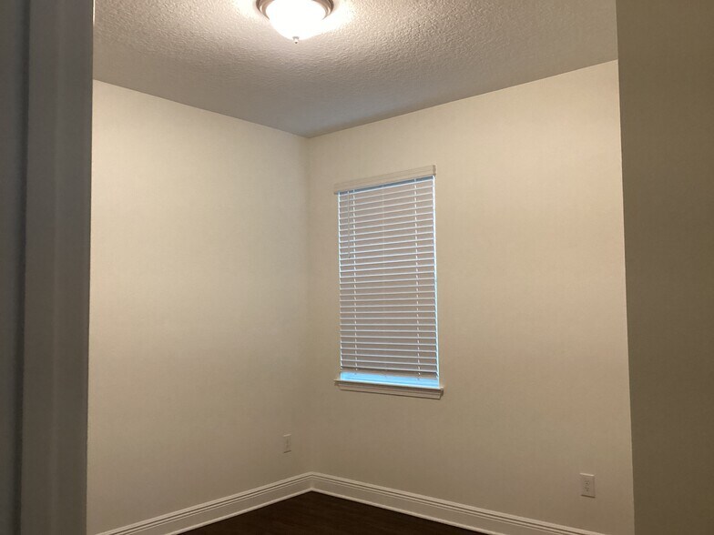 Building Photo - 22407 Bellini Cir