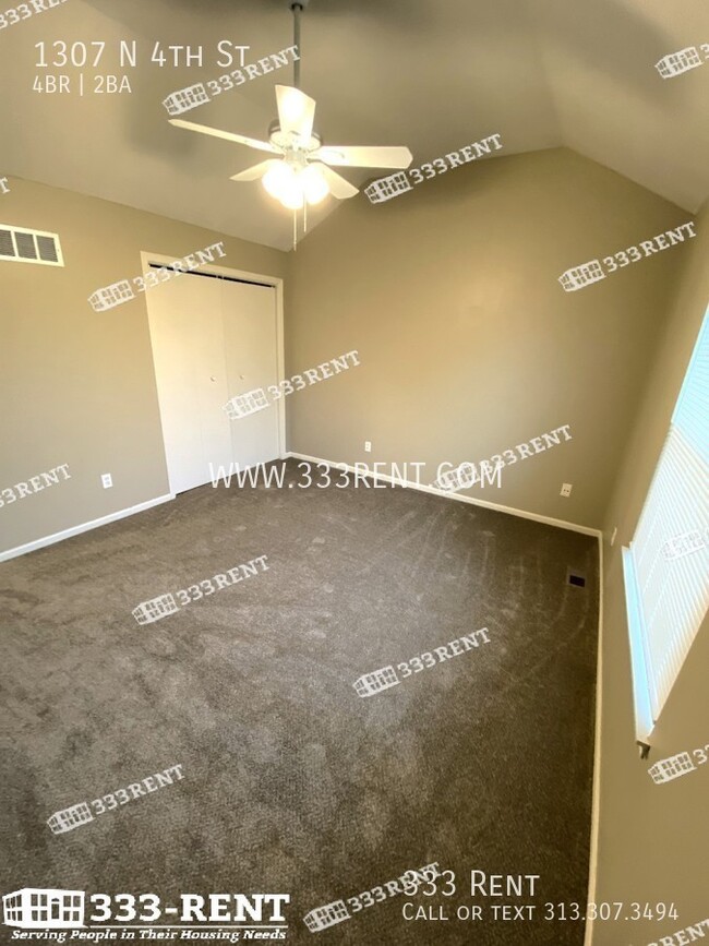 Building Photo - 1307 N 4th St
