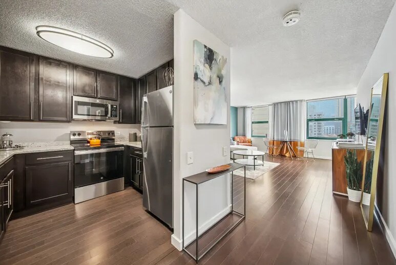 Building Photo - 70 W Huron St