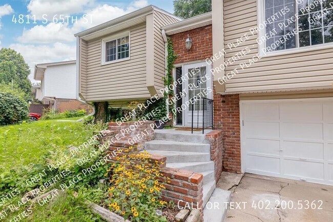 Building Photo - 4811 S 65th St