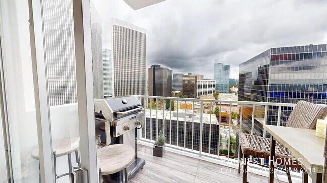 Building Photo - 2160 Century Pk E