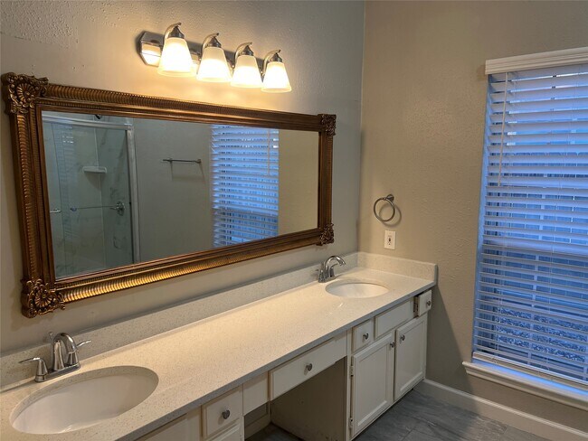 Building Photo - 187 Sandpebble Dr