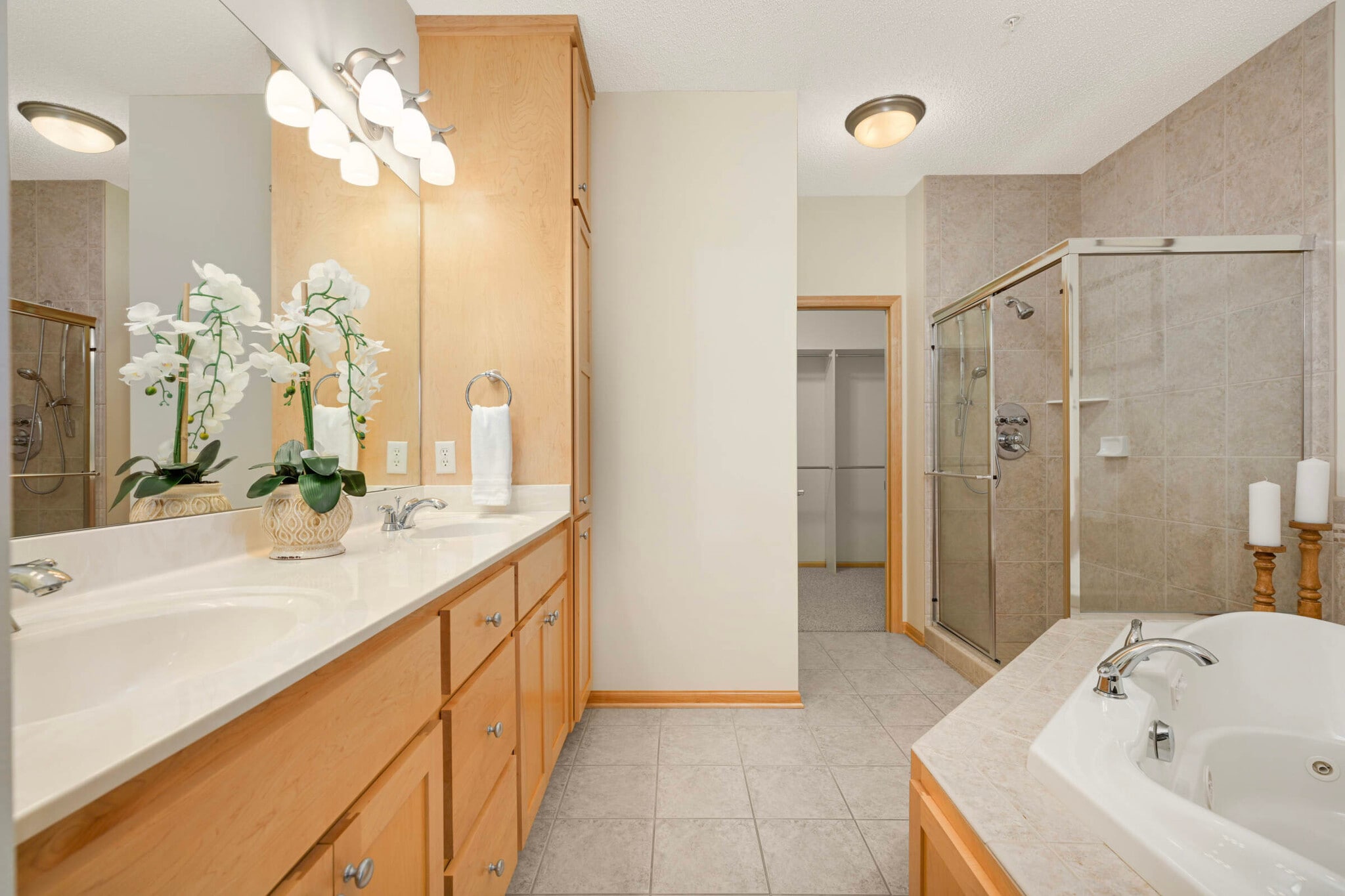 Building Photo - 10855 Falling Water Ln