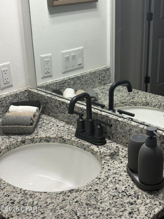 Building Photo - 8664 Conch Shell Ct