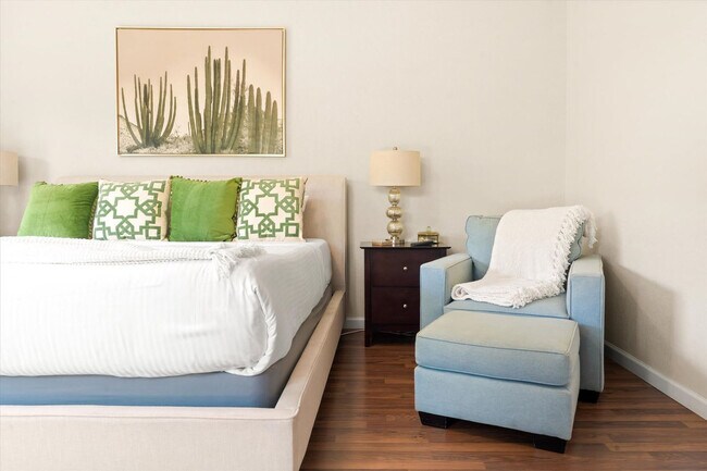 Building Photo - 4525 N 66th St