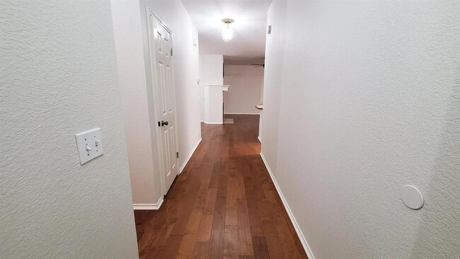 Building Photo - 17012 Ocelot Way