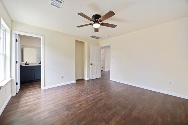 Building Photo - 14704 O Hara Dr