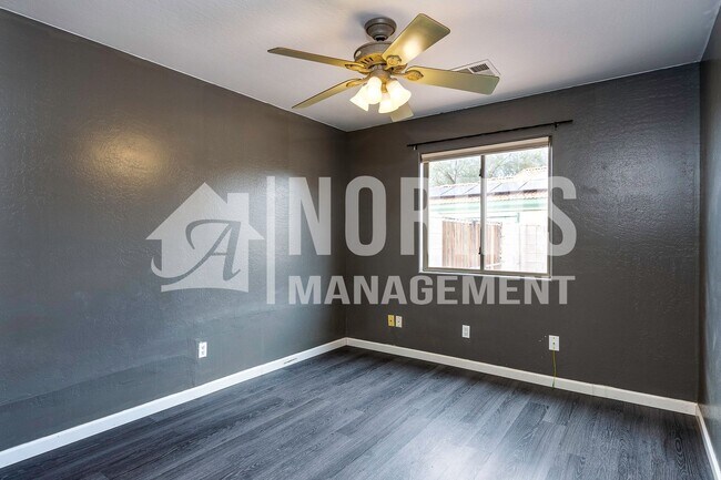 Building Photo - Nice Established Home in Arizona City