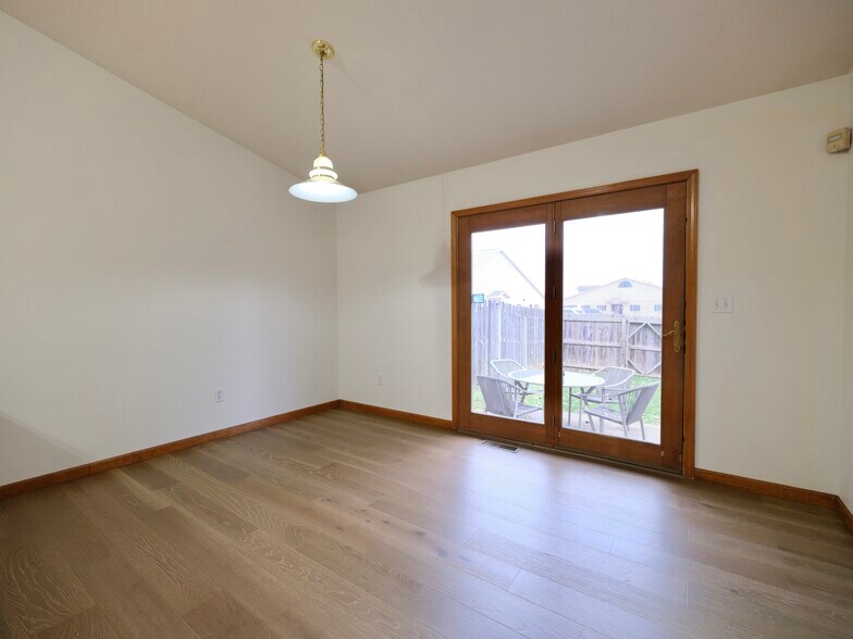 Building Photo - 2614 Findley Dr