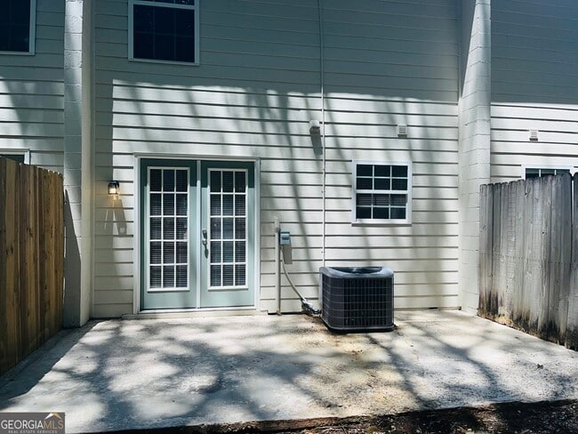 Building Photo - 605 Wilburn Ave