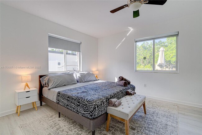 Building Photo - 7528 Buccaneer Ave
