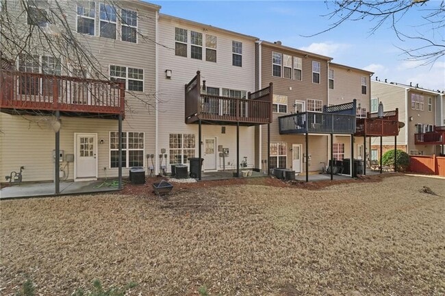 Building Photo - 1344 Thornborough Dr