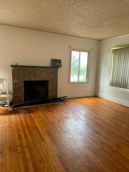 Building Photo - 1165 Holloway Ave