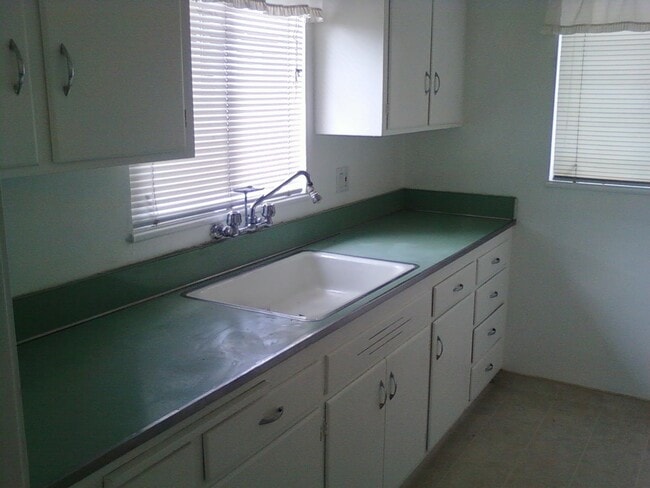 Building Photo - 1738 Fourth St