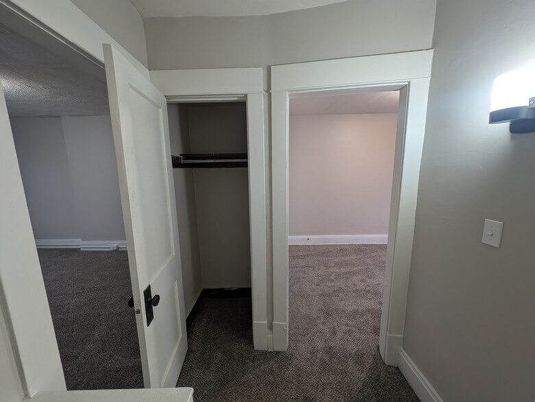 Building Photo - 940 Studer Ave