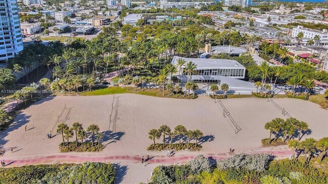 Building Photo - 7135 Collins Ave